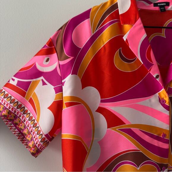 Express Pink and Orange Patterned Set Vibrant Button Down Top elastic tie shorts - Picture 16 of 16